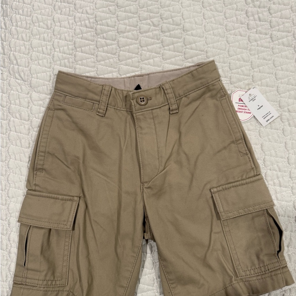 GAP Boys Khaki Cargo Shorts size 5